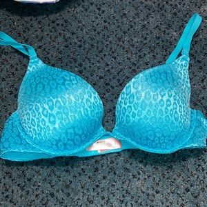 Victoria’s Secret Nakeds Collection push-up  Bra
